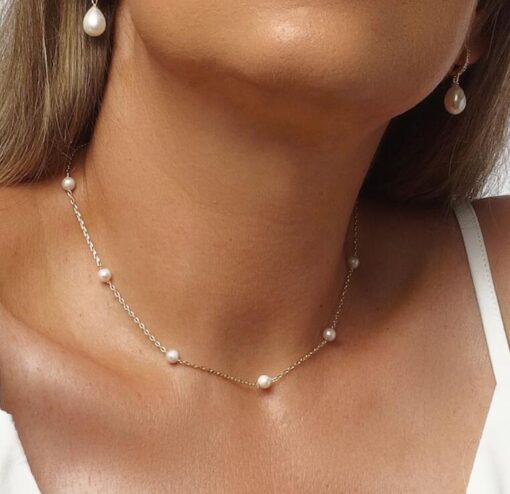 Elegant Pearl Necklace - Image 3