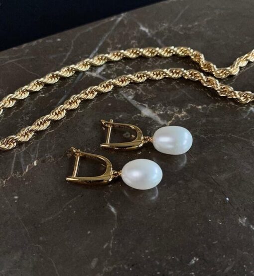 Elegant Drop Earring - Image 6