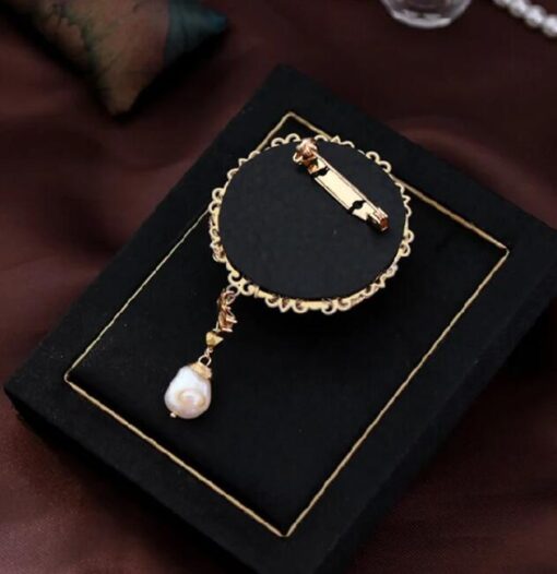 Classic Brooch - Image 2