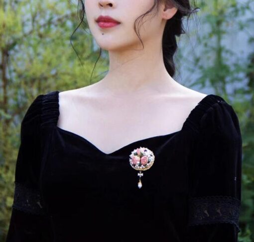 Classic Brooch - Image 4