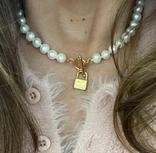 Lock Charm Pearl Necklace
