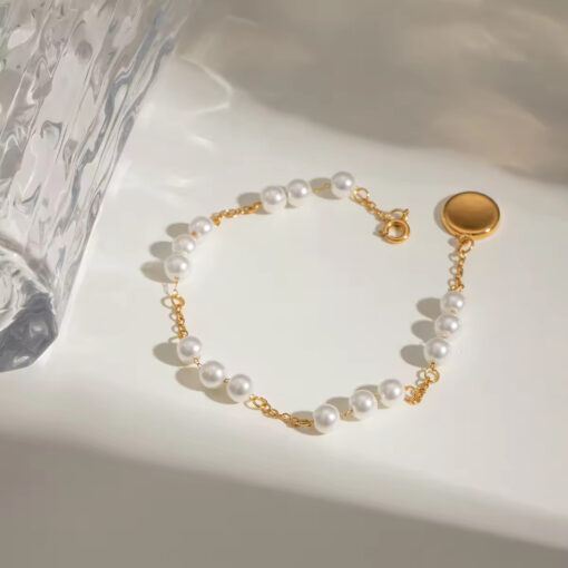 Chic Pearl Bracelet