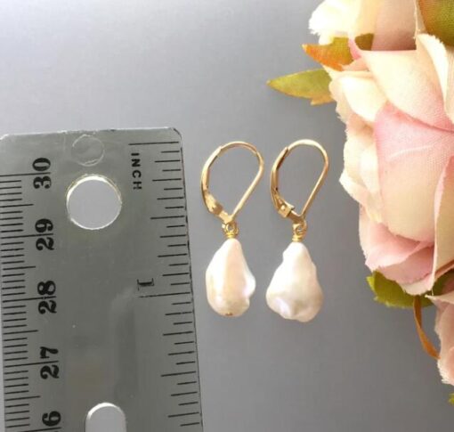 Pearl Drop Earring - Image 3