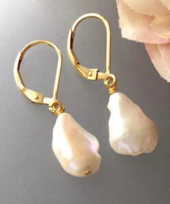 Pearl Drop Earring