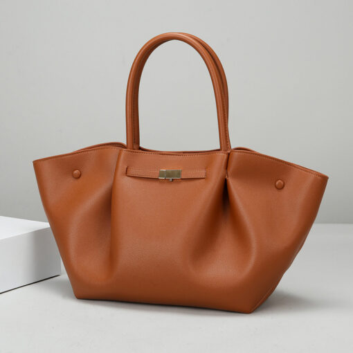 Leather Bag for Travel - Image 3